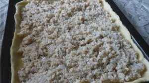 Пирог с консервой и рисом