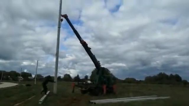 Установка опор ЛЭП - Японский колесный ямобур - extra stroy.ru смотреть онлайн
