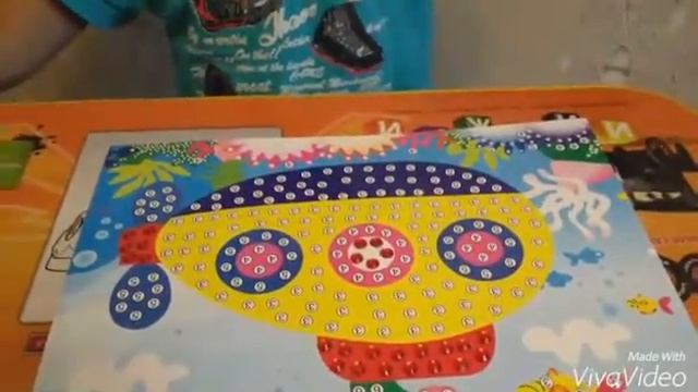 Поделка.Клеим стразы. смотреть онлайн