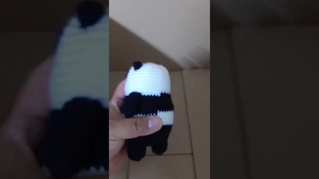 Panda de la serie Escandalosos (We Bare Bears) Amigurumi muestra