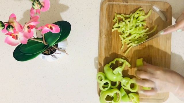 Toyuq salatı/Салат с курицей смотреть онлайн