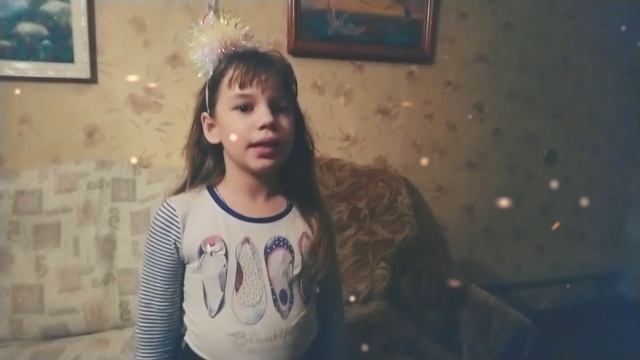 Стих-е про школу. Рассказывает Машенька! смотреть онлайн