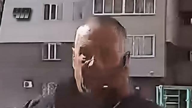 Представился доктором