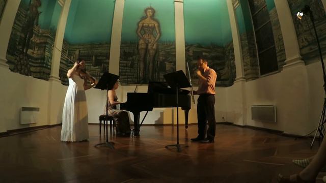 Trio Evolution (violon, flûte, piano) смотреть онлайн