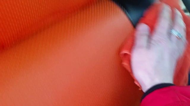 Очиститель и кондиционер для кожи салона авто