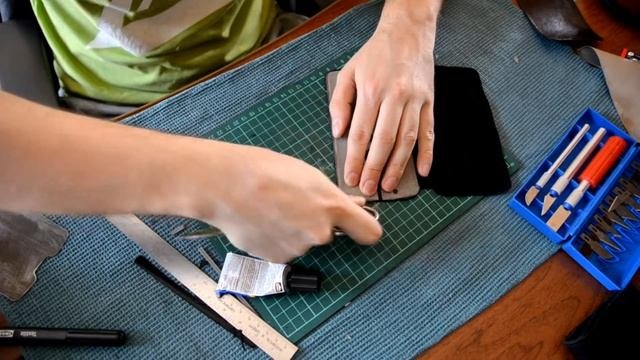 Новый кожаный чехол из старого