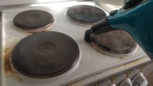 Пароочиститель Bort BDR-1500-RR - Чистка плиты