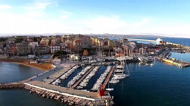 Crotone, Italy - highlights смотреть онлайн