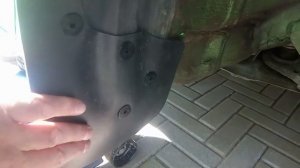 Toyota Sienta гибрид 2015г. Колхозим брызговики на перед