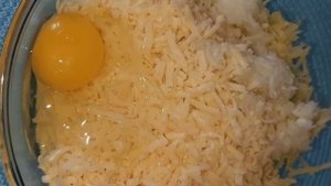 Драники с сыром. Рецепт драников. Как приготовить драники.