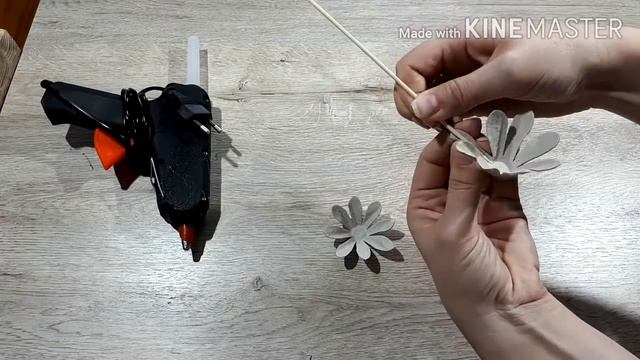 Цветок из ячеек для яиц смотреть онлайн