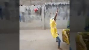 Прикольно танцуют