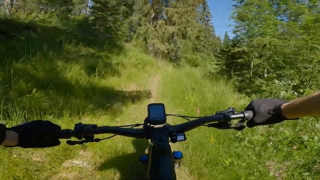 Canyon Spectral:ON CF8 2022 Unboxing & First Ride смотреть онлайн