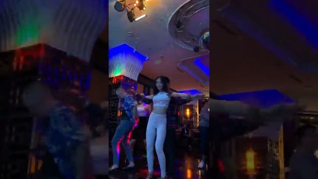 Pinto Picasso Man overboard смотреть онлайн