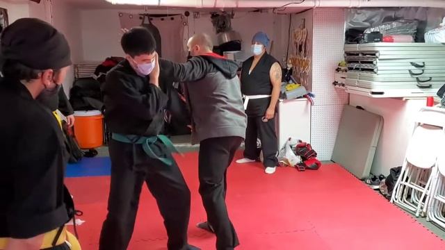 Jeet Kune Do is all about interception/ Street Self-Defense / Джиткундо / Уличная Самооборона