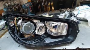 Kia Ceed. Делаем ксенон под завод на Hella3R. Замена плат ПТФ.