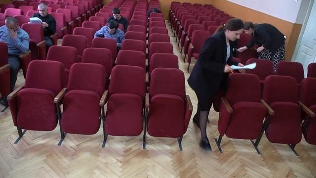 Муниципальные служащие проходят аттестацию