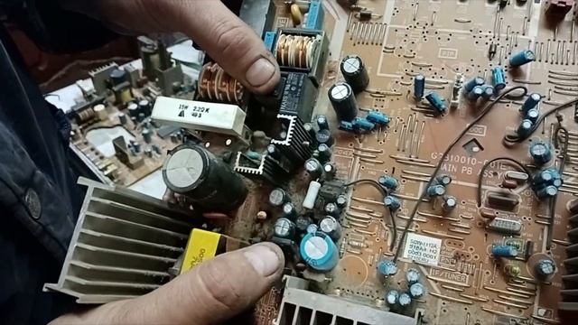 Медь в телевизорах/Телевизор в металлолом смотреть онлайн