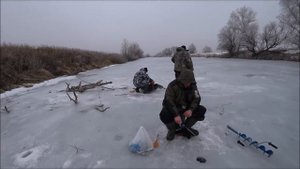ЗИМНЯЯ РЫБАЛКА В АСТРАХАНИ, ЛОВЛЯ НА ЖЕРЛИЦЫ