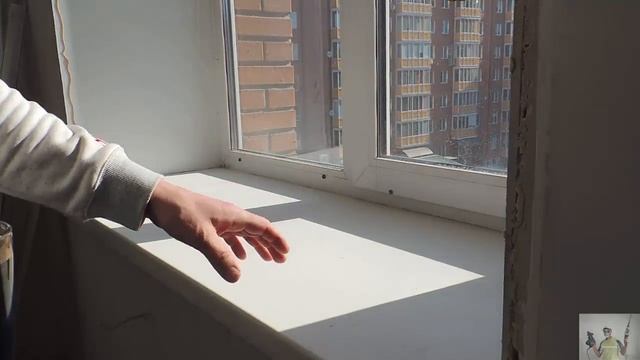 Откуда на подоконнике круглые темные пятна?