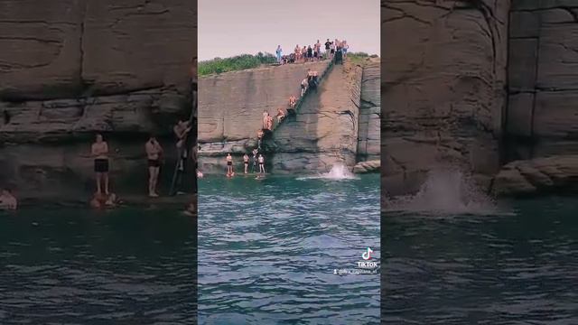 Мыс Тобизина на Русском острове