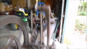 Старинный тепловой двигатель внешнего сгорания