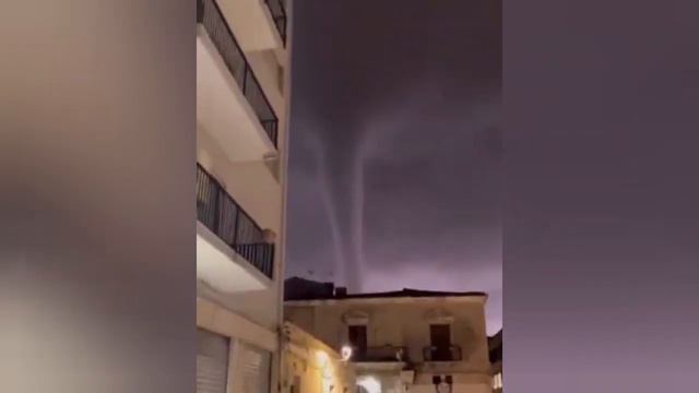 🌪 12 tornados in 24 hours hit Sicily, Italy 🇮🇹 11 17 2021 Sicilia Italia Tromba Marina Maltempo смотреть онлайн