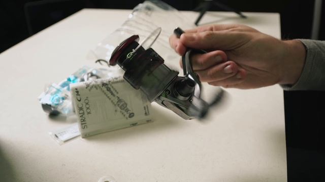 Катушка shimano stradic ci4+ 2500 для пикера и фидера и спиннинга, безынерционная фидерные на пикер