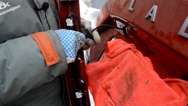 Установка камеры заднего вида с накладкой на зеркало. смотреть онлайн