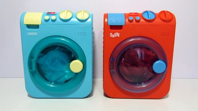 Two Toy Washing Machines Smart and Zanussi Running at the same time смотреть онлайн