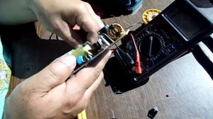 Ремонт интеллектуального зарядного устройства HYUNDAY HY 400 не работает.