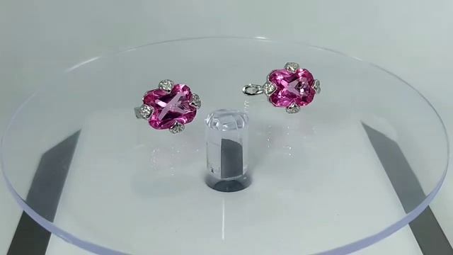 Серьги с натуральным розовым мистик топазом 10х8 мм Серебро 925