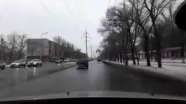 Астрахань.Водитель окуратнее на пешеходке смотреть онлайн