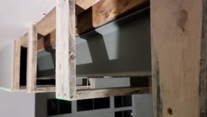 Балка из железа на потолке! Как сделать красиво!