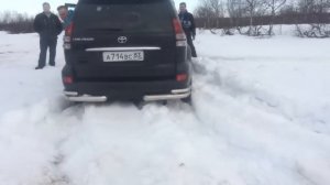 Toyota Land Cruiser Prado 120. Катание по снегу на летней резине!!!