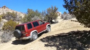 Isuzu Trooper - Desert Exploration