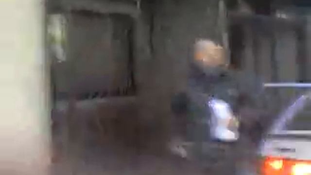 Привезли под конвоем с тепловоза, прямо с работы смотреть онлайн