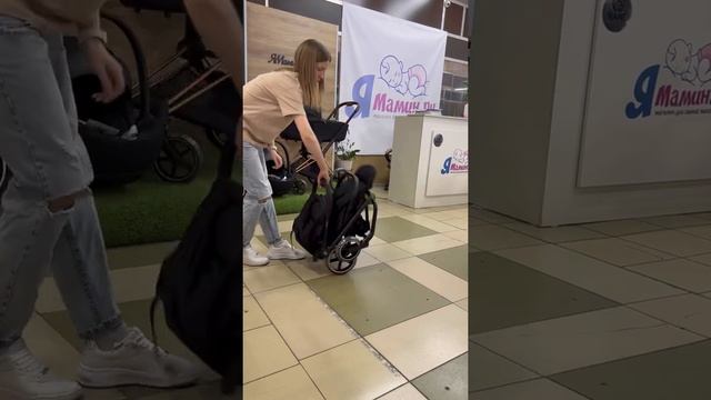 Обновленная Cybex Eezy S+ II относится к категории облегченных прогулочных колясок. смотреть онлайн