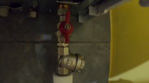 Самая простая обвязка настенного котла. Не надо ничего городить.