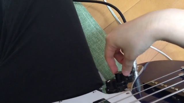 ベースアンプを買いました！【VOX Pathfinder Bass 10】 смотреть онлайн