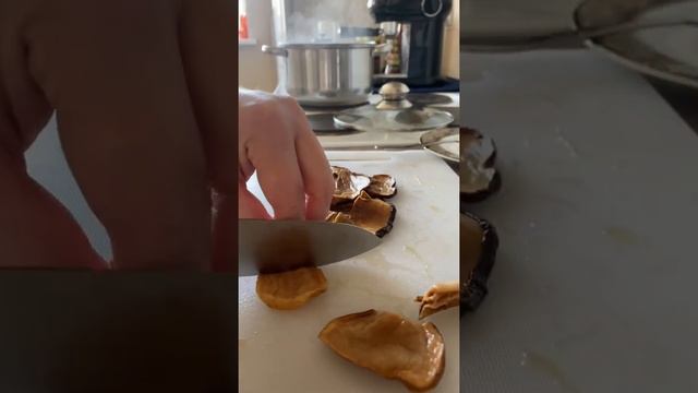 Суп из сушеных грибов смотреть онлайн