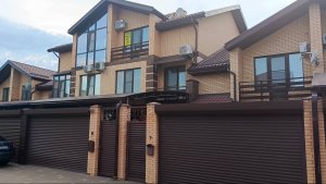 Три этажа в Таунхаусе закрытая территория мечта в Краснодаре (16.4 млн.р.) Тел: +7-904-539-34-34