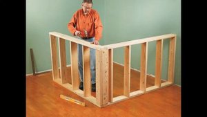 Барная стойка из бакелитовой фанеры.