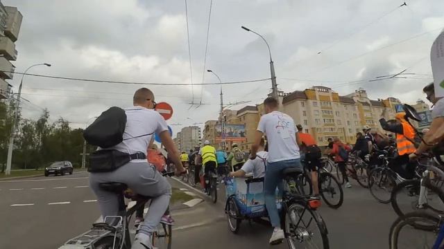 Без матора 2019. Без мотора. Брест смотреть онлайн