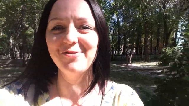 Как здороваться с незнакомыми людьми?