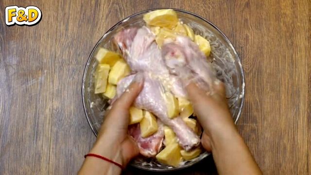 Окорочка с картошкой в духовке. Chicken with potatoes in the oven. смотреть онлайн