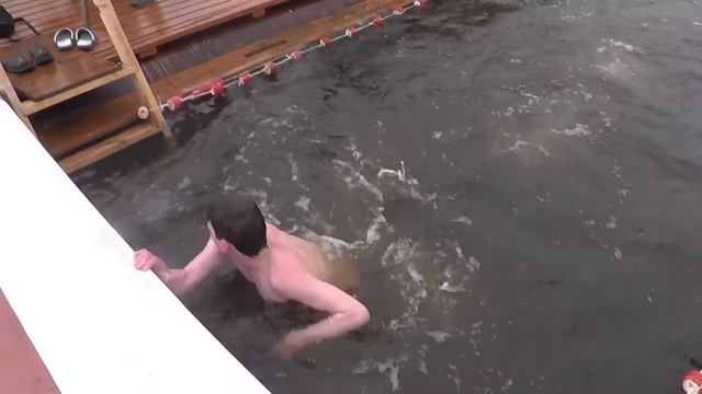 Зимнее спортивное плавание. смотреть онлайн