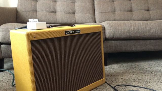 Victoria Torenzo Cannon 6V6 112 Combo смотреть онлайн