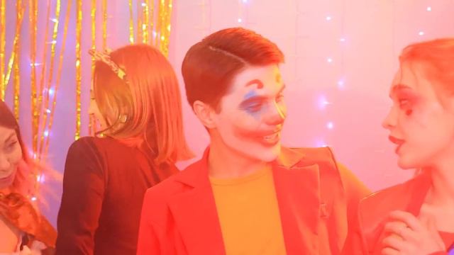 Везучая и невезучая или самая везучая девушка?