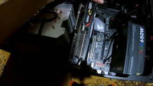 СБОРКА КОМПЬЮТЕРА. Подключение видео карты 2080 Ти и SSD Intel Optane к материнской плате часть 7.